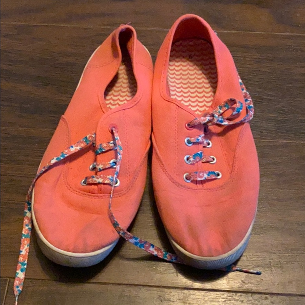 Size 9 a pink Shoes